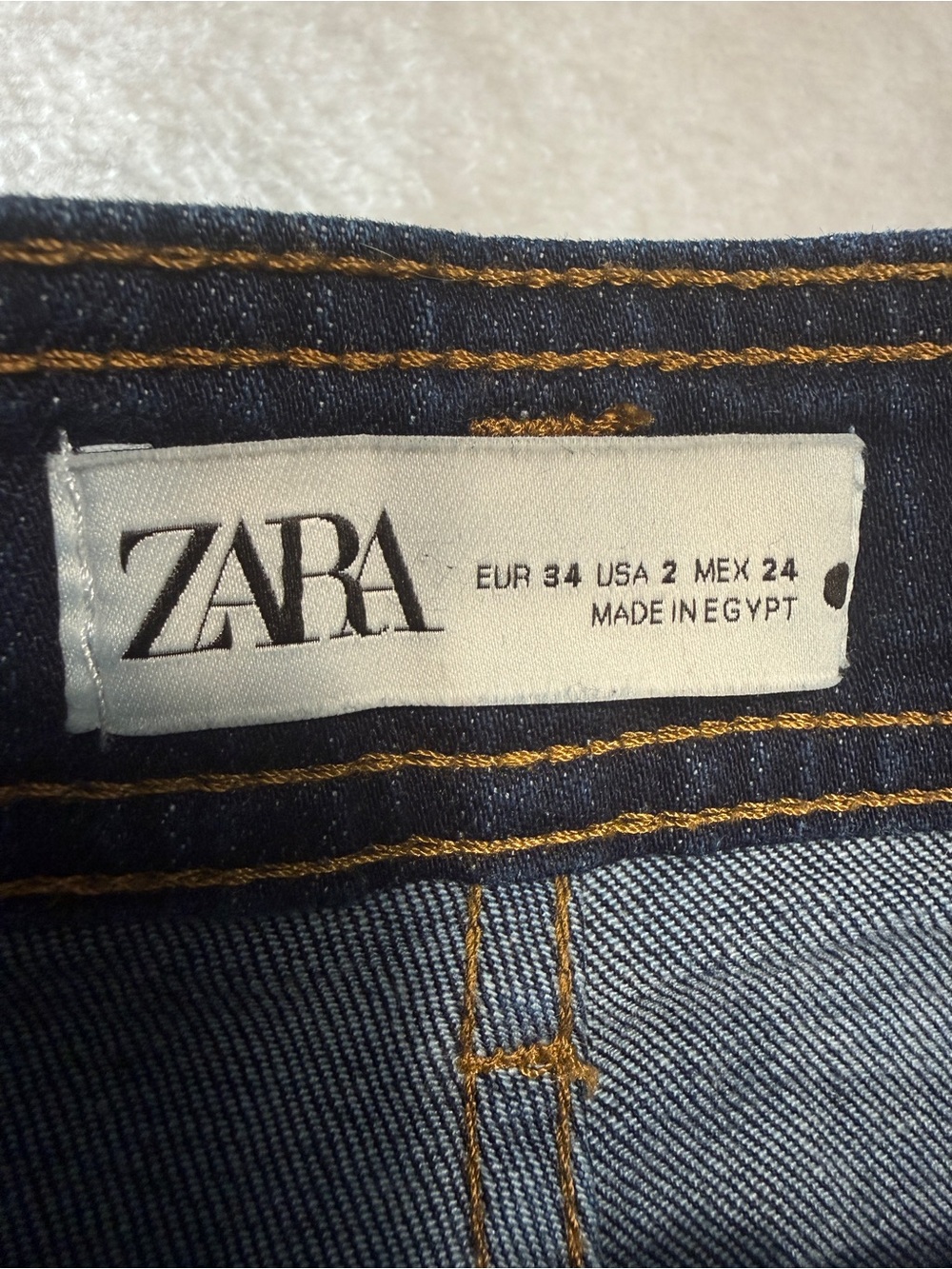 Zara High-Waist Wide Leg Dark Wash Frayed Hem Jeans Size 2 #2543 - Picture 8 of 9